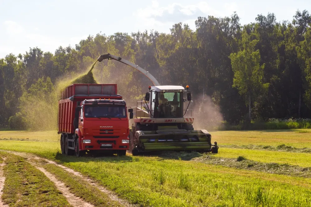 Entretien et réparation d'engins agricoles à Chélieu